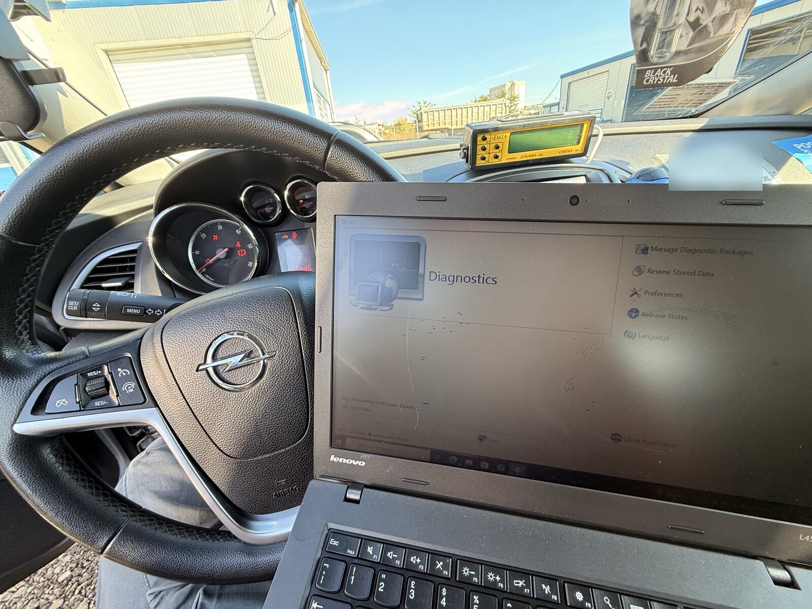 Opel Astra J taxi cu P2004 și P201D, caz rezolvat de service-ul SMG-Auto din Iambol
